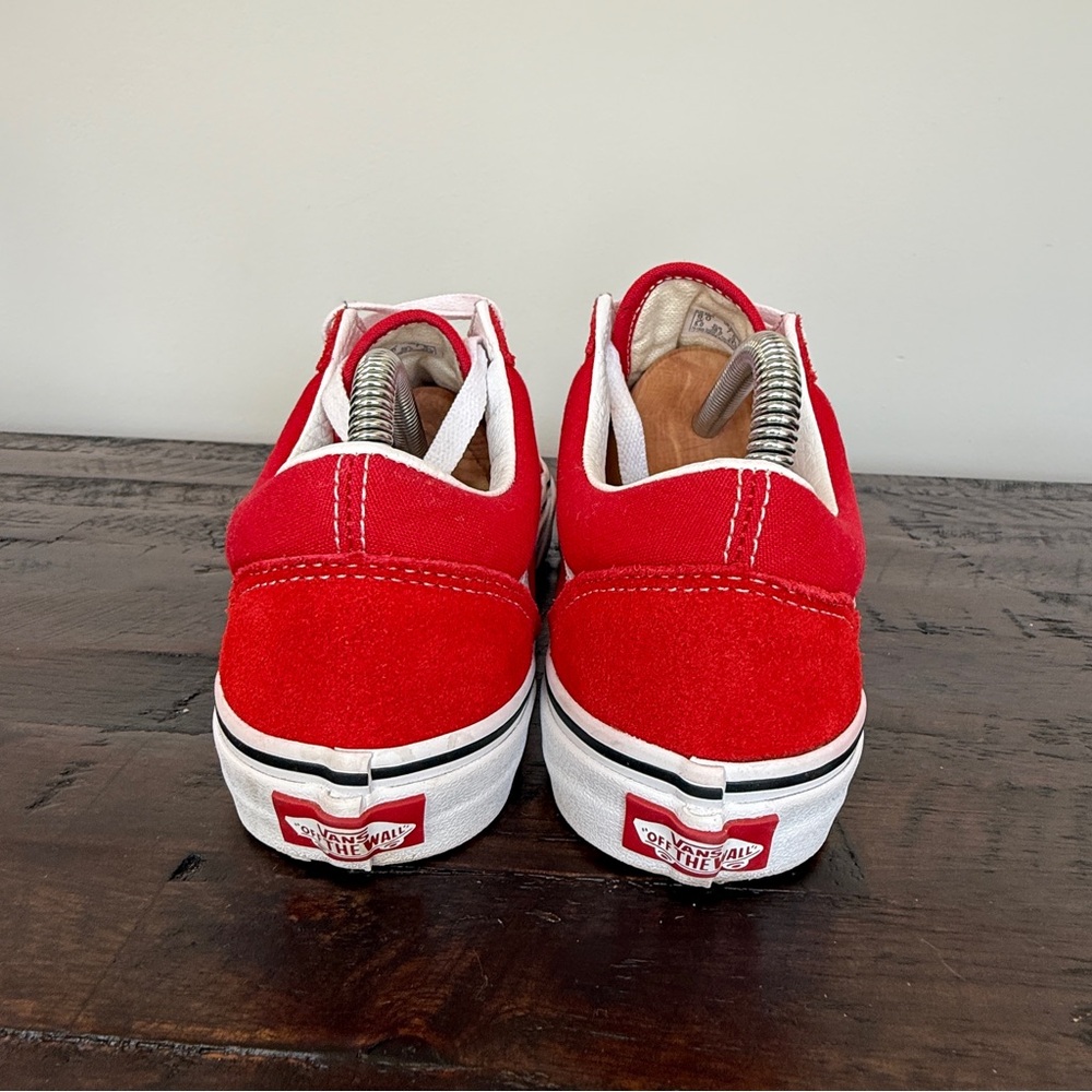 Vans Old Skool Low Top Sneaker in Racing Red Women's 7.5 / Men's 6 Suede Canvas - Picture 7 of 10